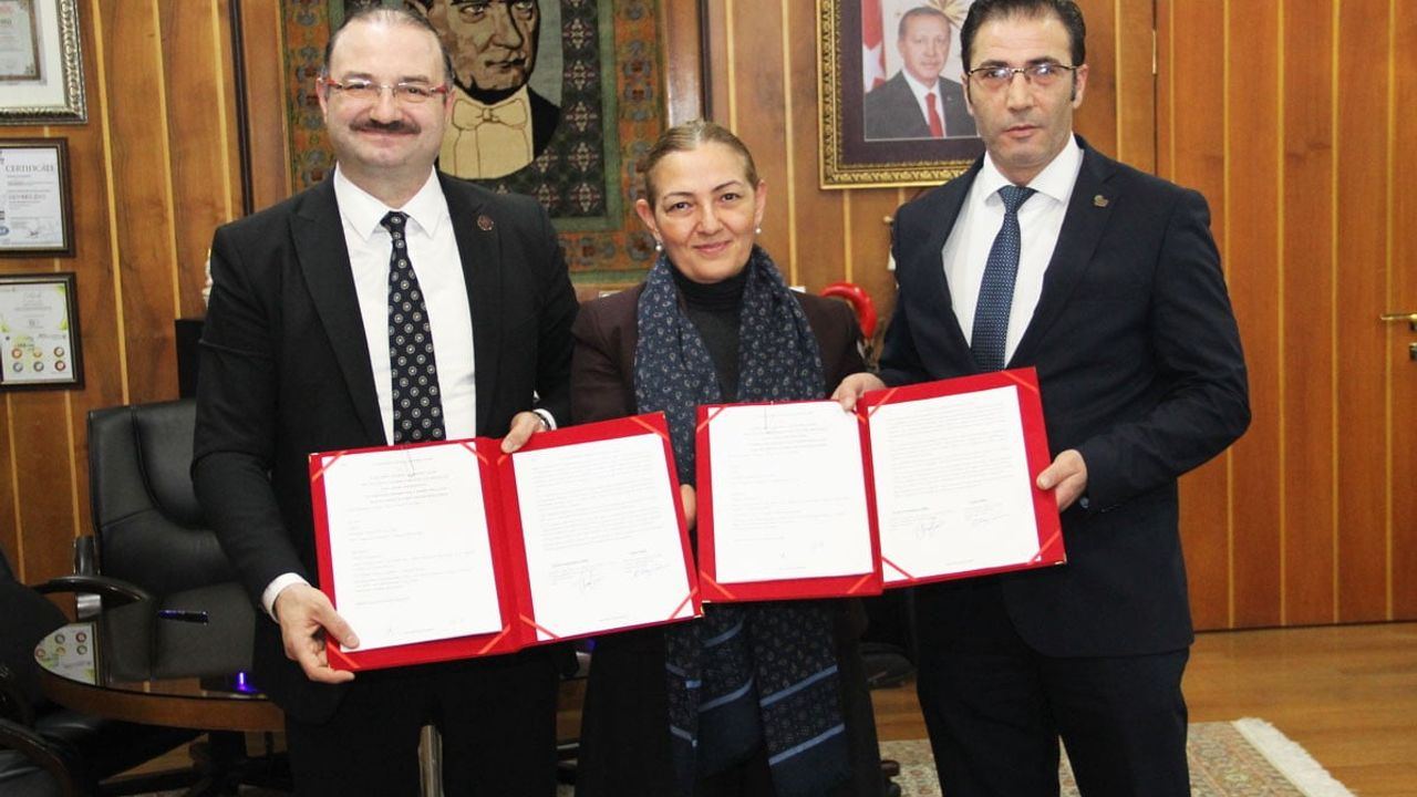 KUDAKA destekli Yeteneğini Keşfet, Düşlediğin Renk ve Motifleri Halıya Yansıt projesiyle kadın istihdamı ve kültürel miras güçlendiriliyor