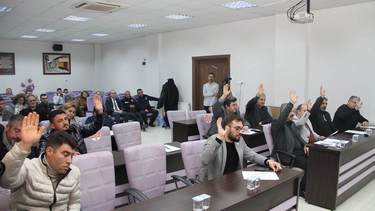 Kula Belediyesi 2026 İlk Meclis Toplantısı: Kararlar 'Ret' Oylarıyla Alınamadı