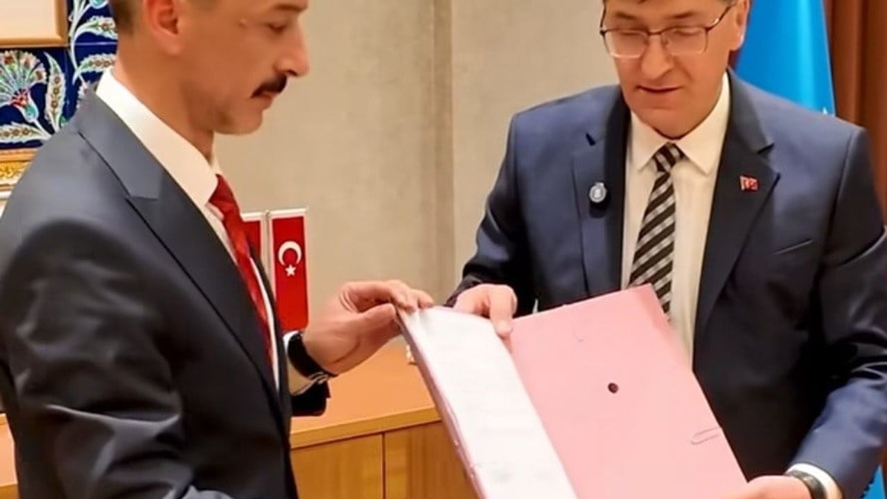 Kütahya Belediyesi'nde Sosyal Denge Sözleşmesi en üst limitten imzalandı