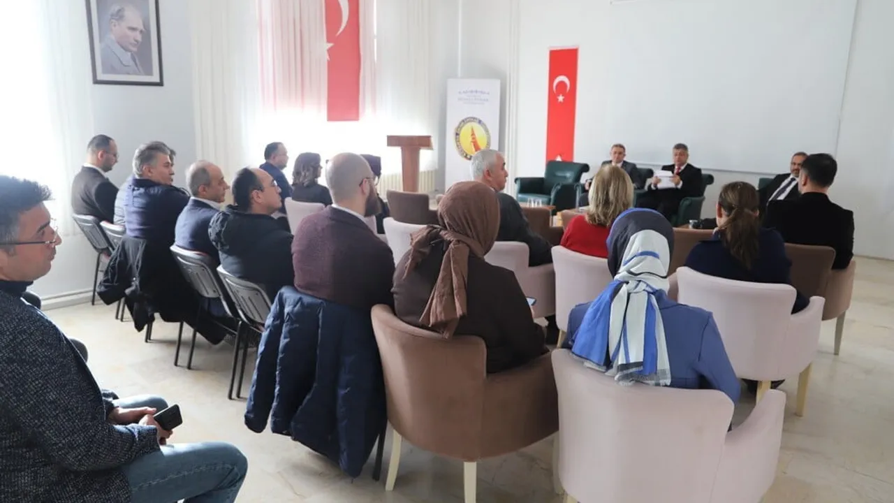 Kütahya Dumlupınar Üniversitesi'nde Uygulama ve Araştırma Merkezleri Müdürleri Toplantısı