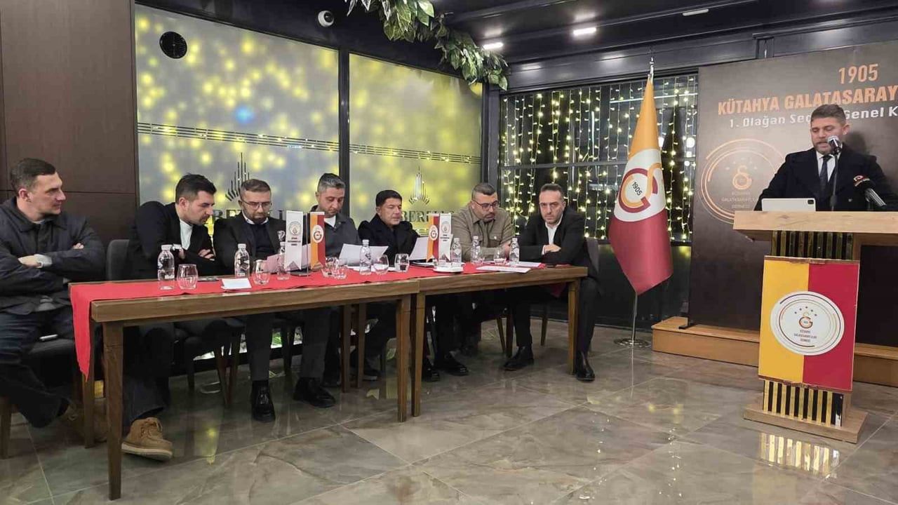 Kütahya Galatasaraylılar Derneği 1. Olağan Genel Kurulu gerçekleştirildi; Uğur Kırdar yeniden başkan seçildi