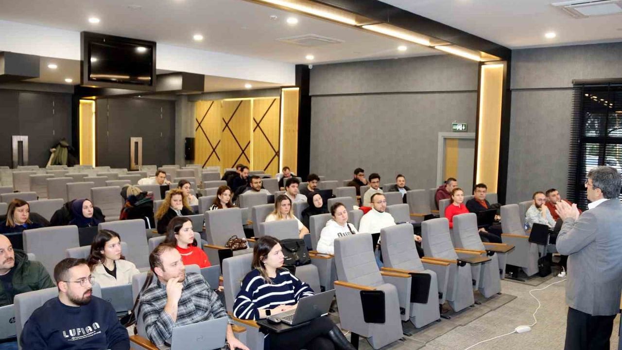 Kütahya OSB Akademi'de İleri Seviye Excel Eğitimi yoğun katılımla tamamlandı