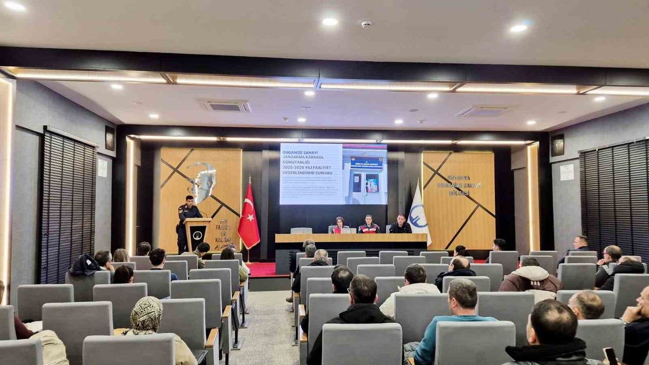 Kütahya OSB'de yatırımcılara jandarmadan kapsamlı bilgilendirme semineri