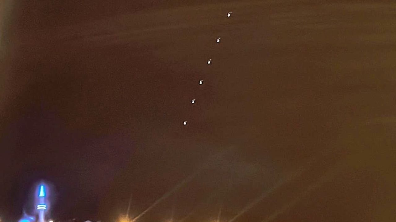 Kütahya ve Tavşanlı'da peş peşe görülen ışıkların Starlink uyduları olduğu tespit edildi