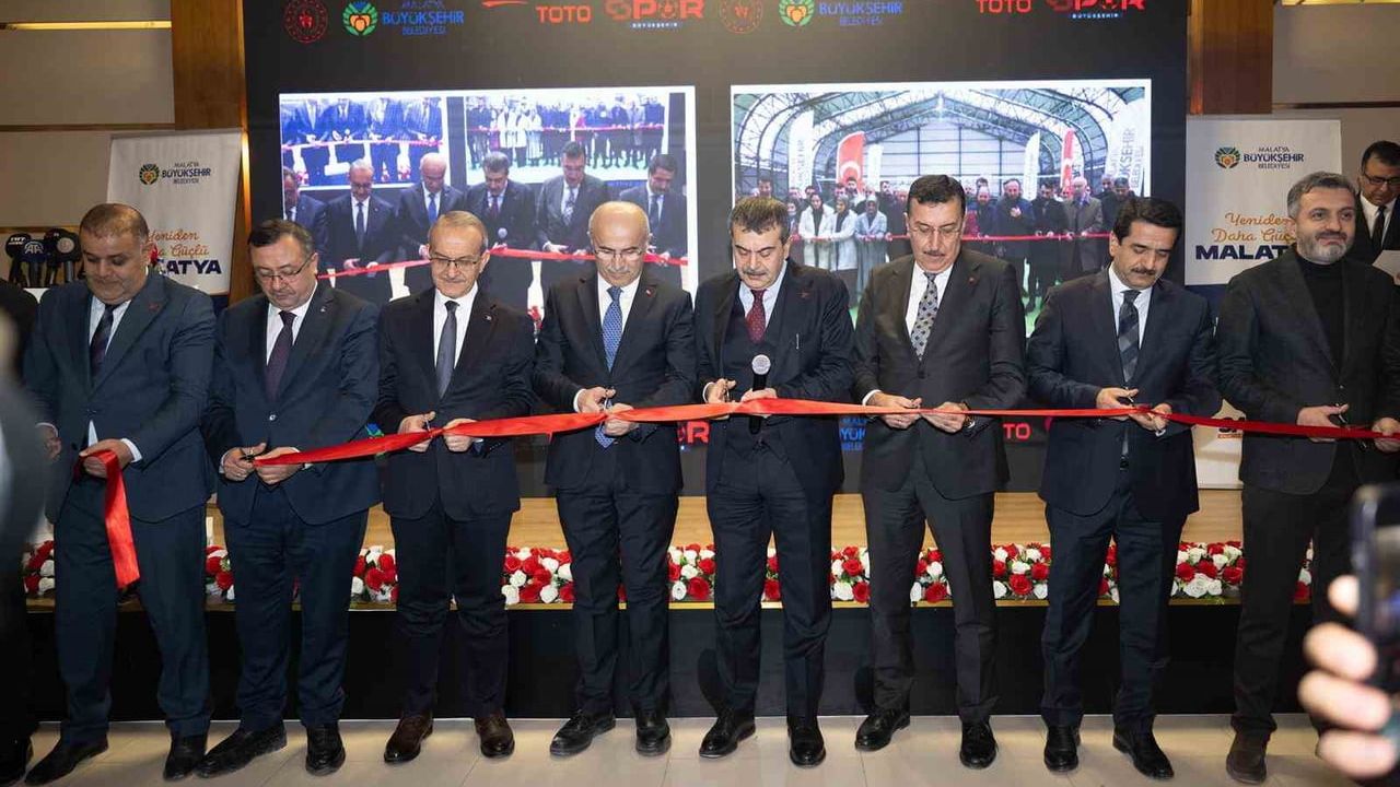 Malatya Büyükşehir Belediyesi 100 milyon TL'lik 7 tesisi hizmete açtı