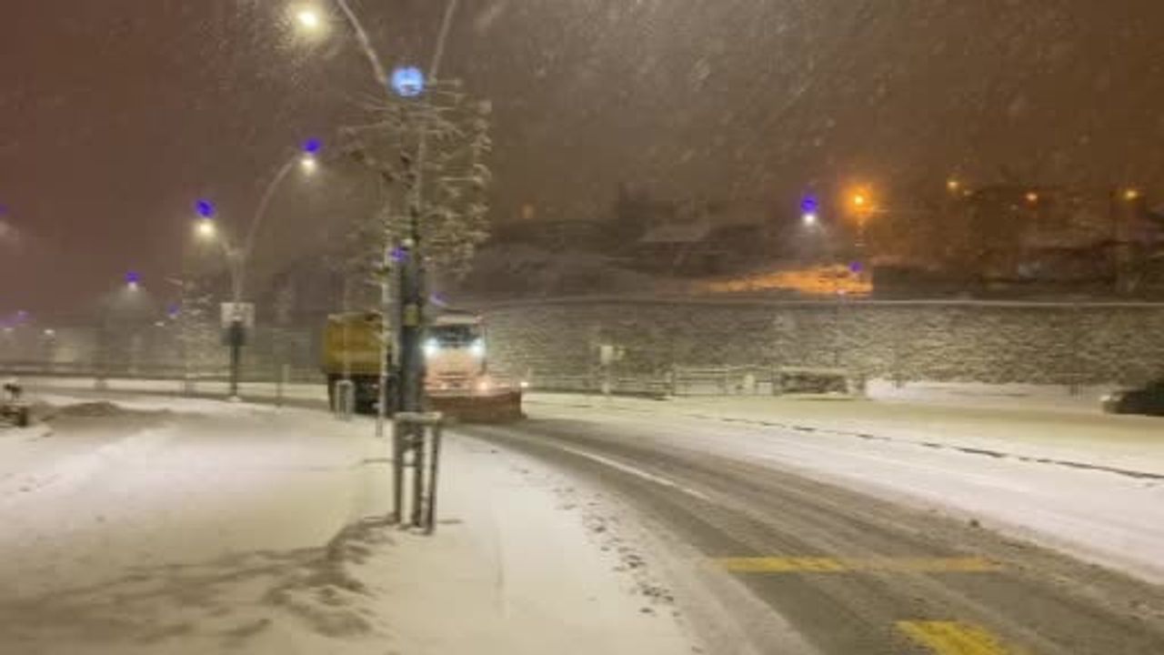Malatya Büyükşehir Belediyesi, 107 mahallede 2 bin 475 kilometre yolu ulaşıma açtı