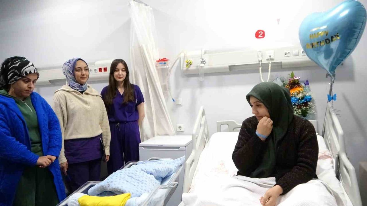 Malatya'da 2026 yılının ilk bebeği doğdu: Muhammet Ali dünyaya merhaba dedi