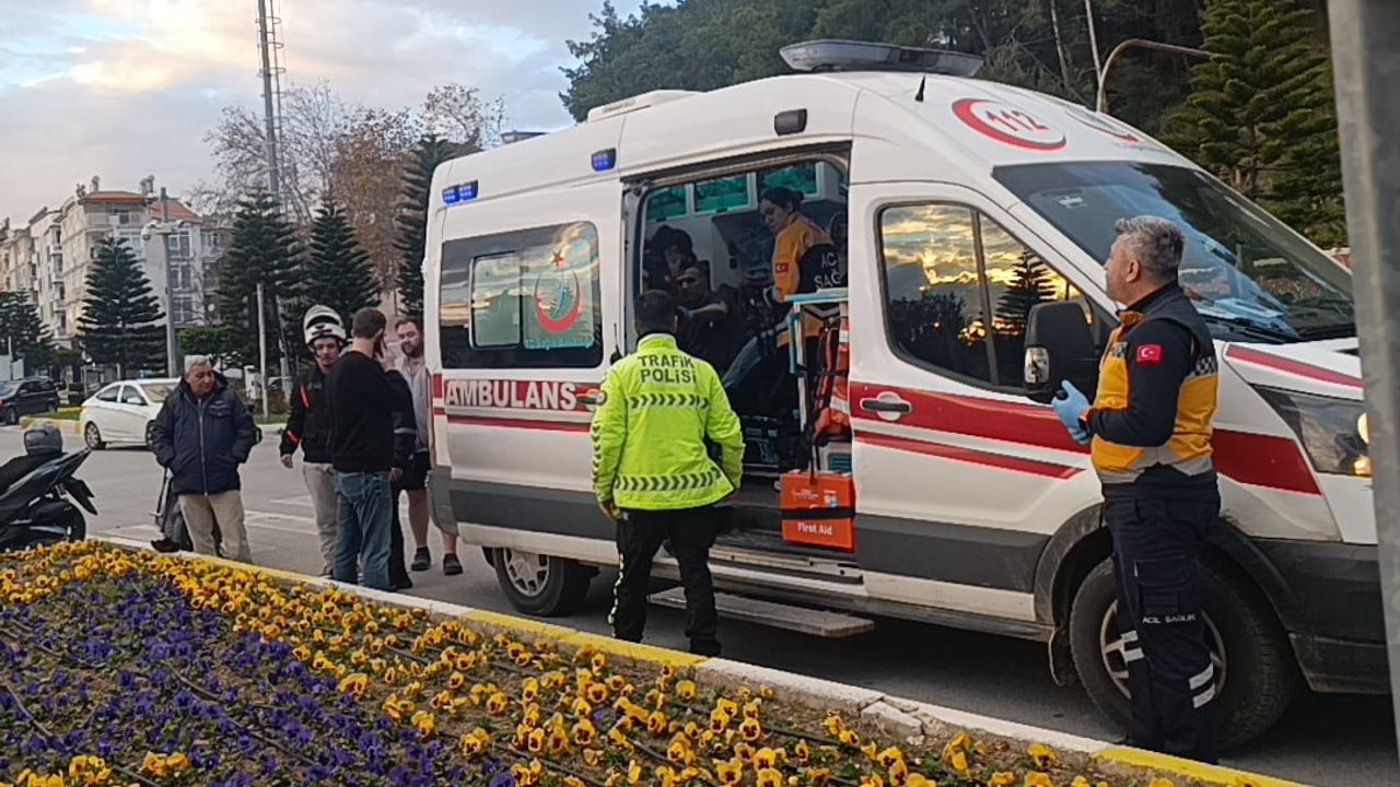 Manavgat'ta iki motosiklet çarpıştı: 1 yaralı