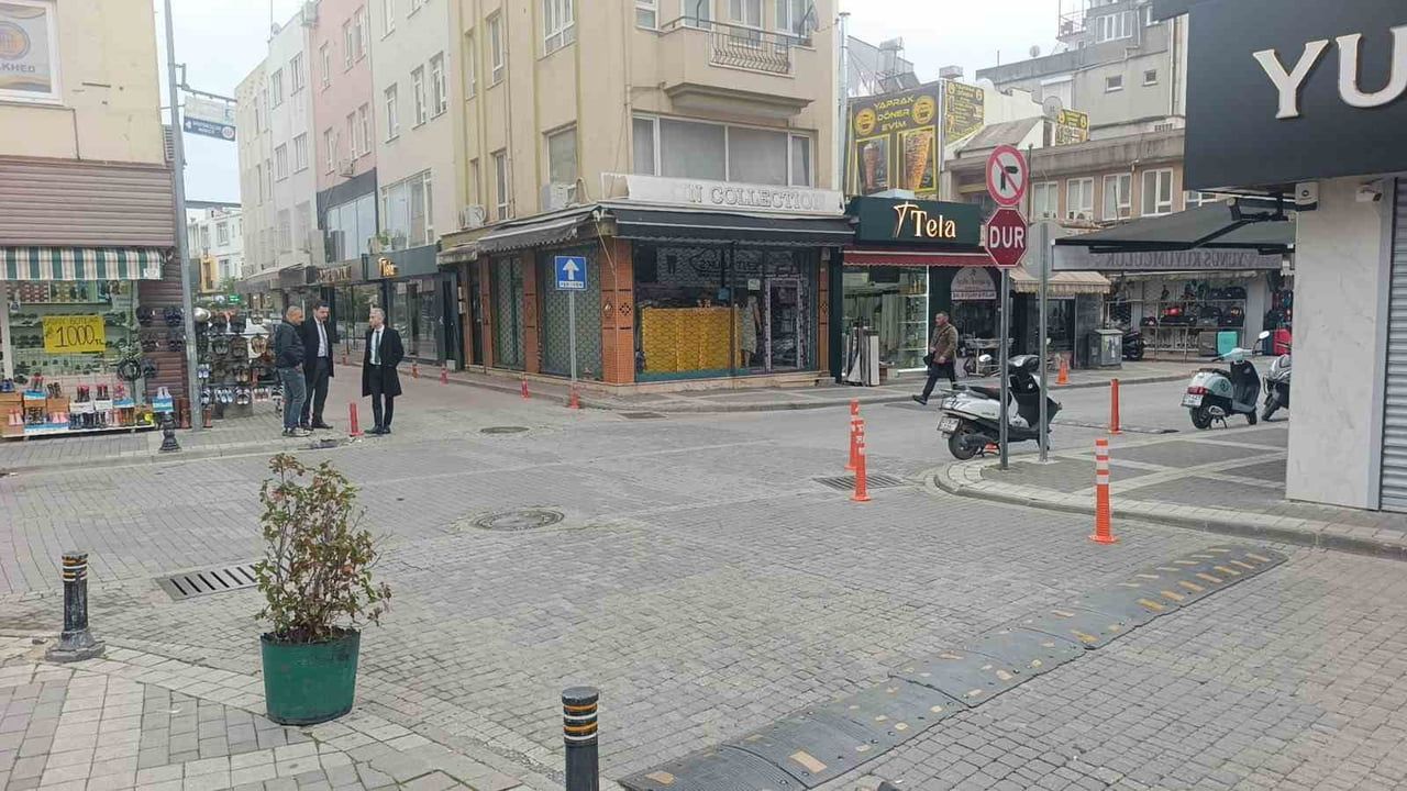 Manavgat'ta otomobil ile motosiklet çarpıştı: 1 yaralı