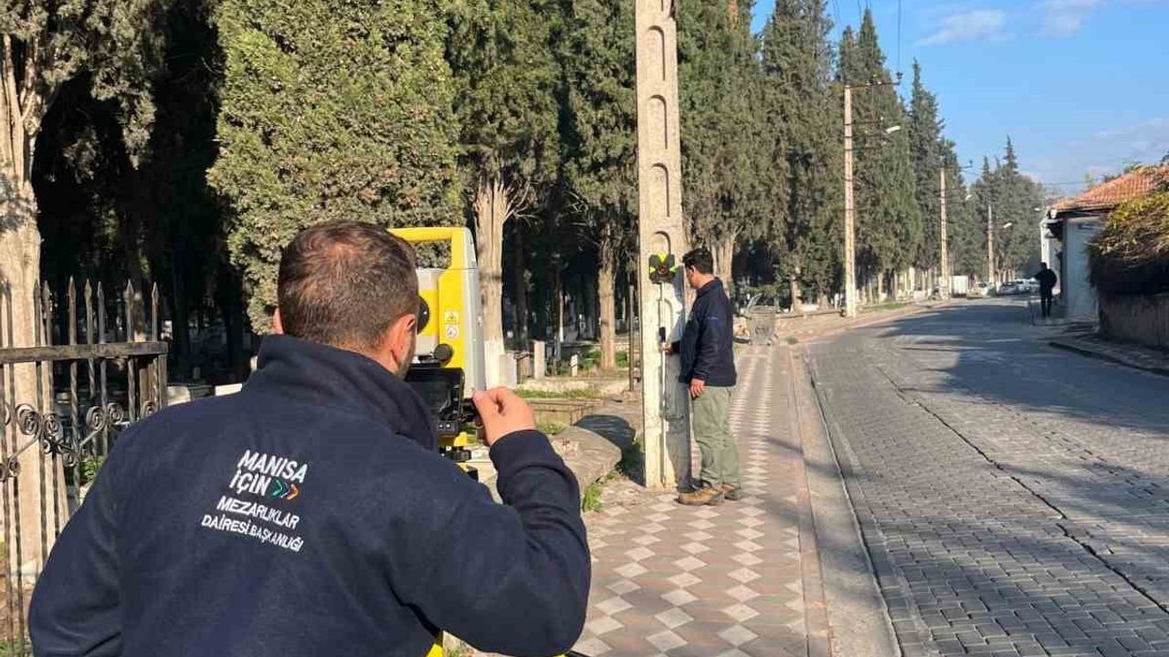 Manisa’da 2025’te Mezarlıklarda Kapsamlı Yenileme ve Ücretsiz Cenaze Hizmetleri