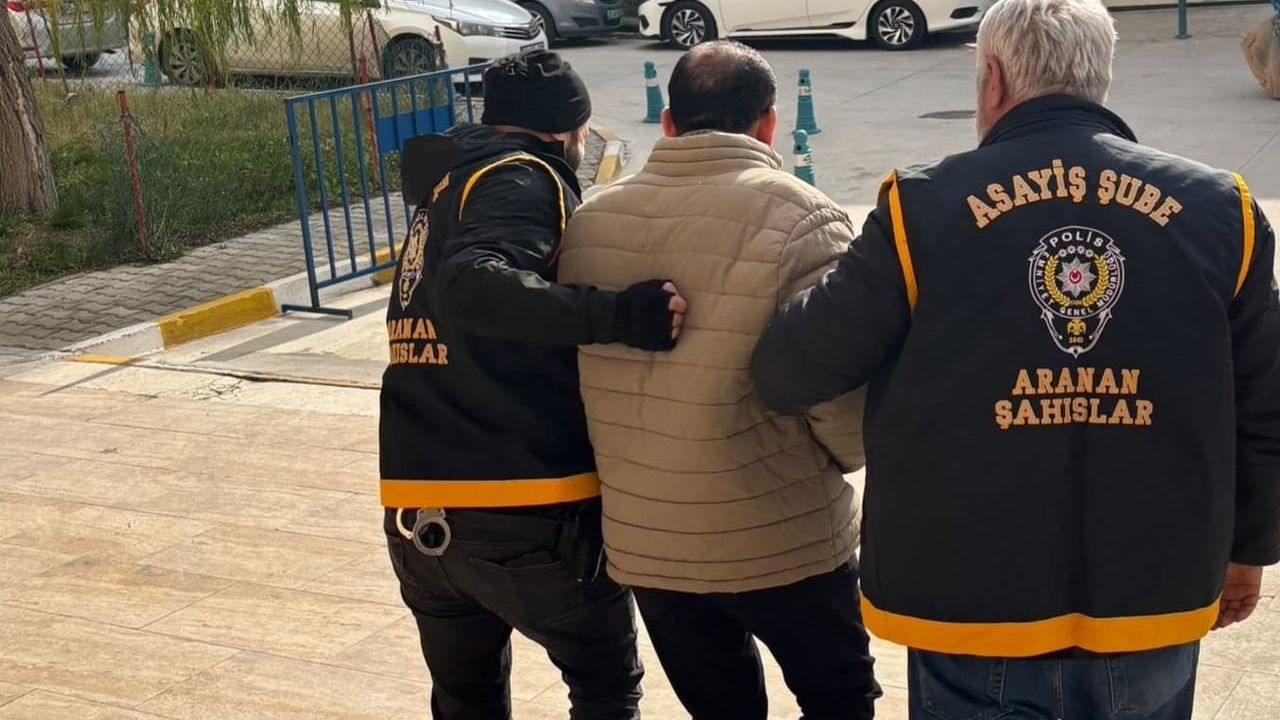 Manisa'da 31 yıl 9 ay 20 gün hapis cezasıyla aranan A.K. yakalandı