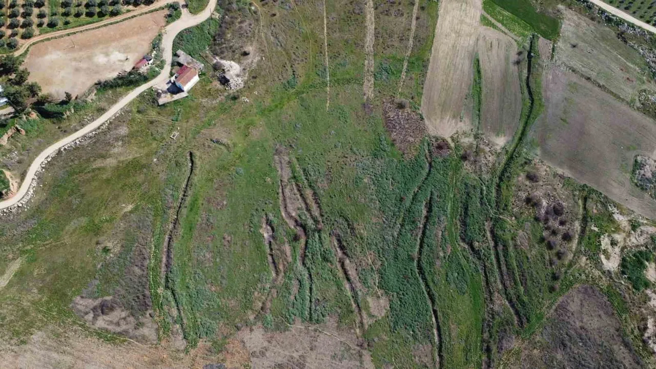 Manisa’da Kuruyan Marmara Gölü, Regülatör Projesiyle Yeniden Canlandırılıyor