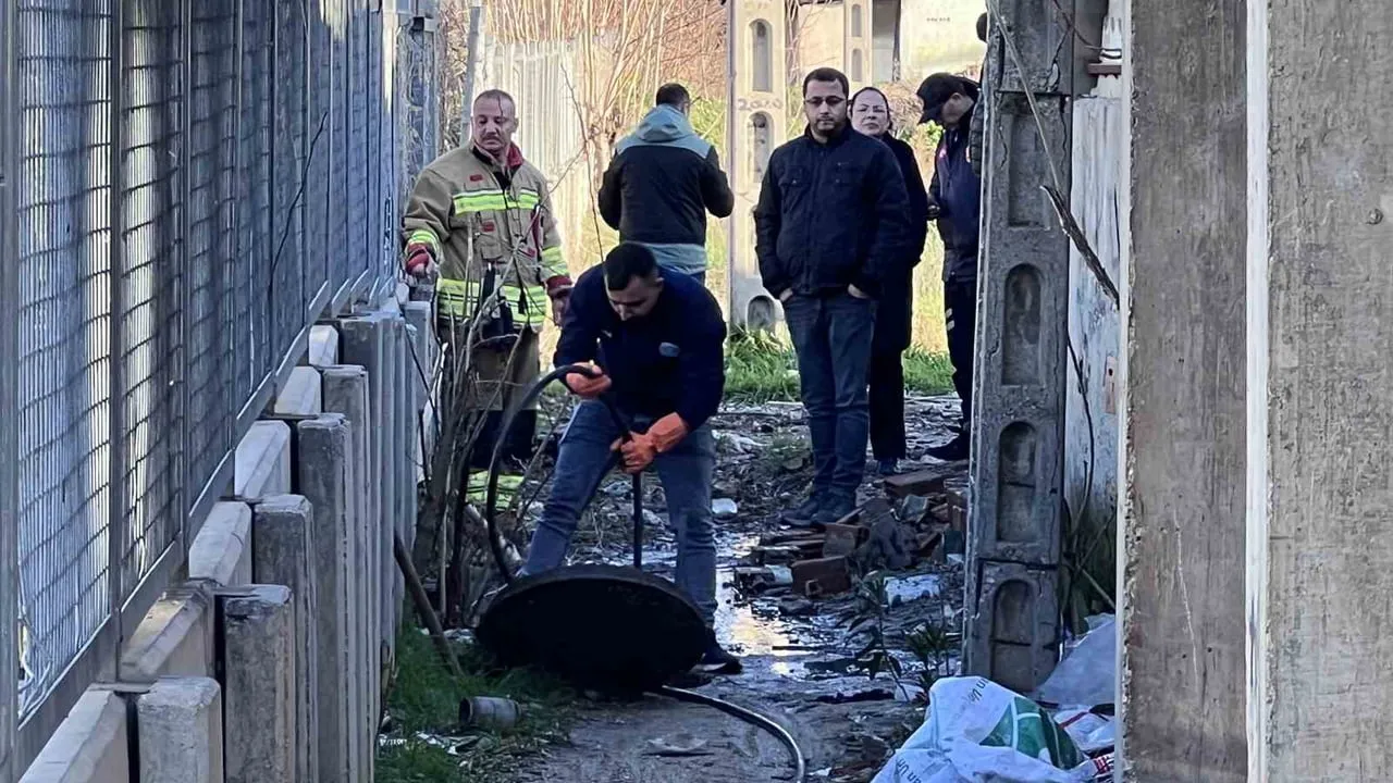 Manisa'da rögar iddiası: Polis, itfaiye ve MASKİ ekipleri arama başlattı
