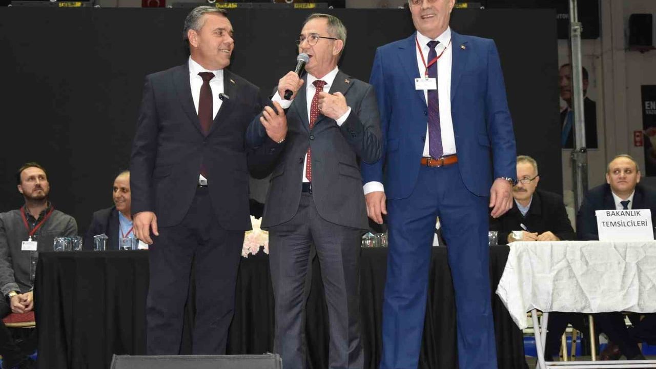 Manisa Şoförler ve Otomobilciler Esnaf Odası’nda değişim: Cahit Güden başkan seçildi