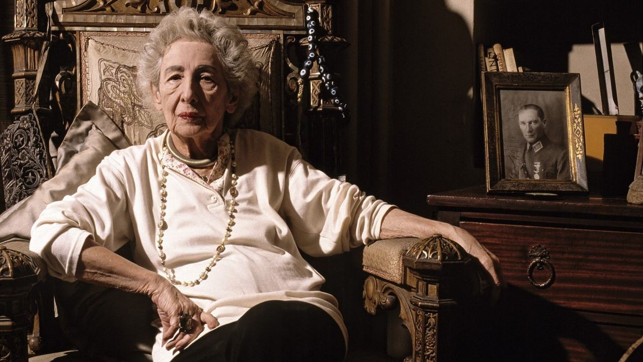 Manuel Çıtak retrospektifi Eczacıbaşı Fotoğrafçılar Dizisi'nin 16. kitabı olarak 9 Ocak'ta kitabevlerinde