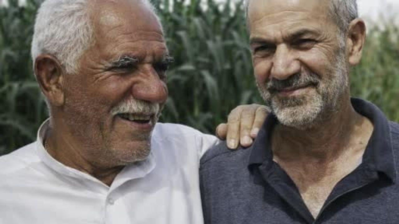 Mardin Kızıltepe'de Baba ile Oğlu 1 Gün Arayla Beyin Kanaması Nedeniyle Hayatını Kaybetti