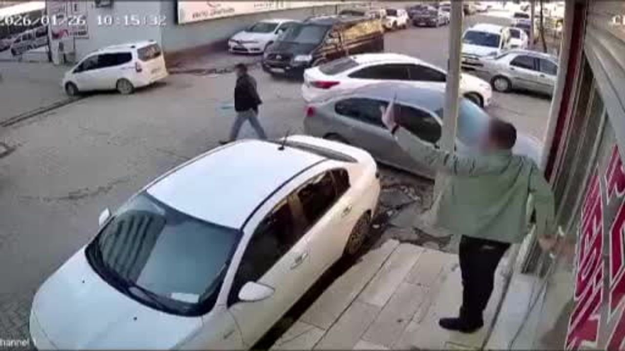 Mardin Kızıltepe'de Silahlı Kavga: 1 Ölü, 4 Yaralı; Güvenlik Kamerası Görüntüleri Ortaya Çıktı