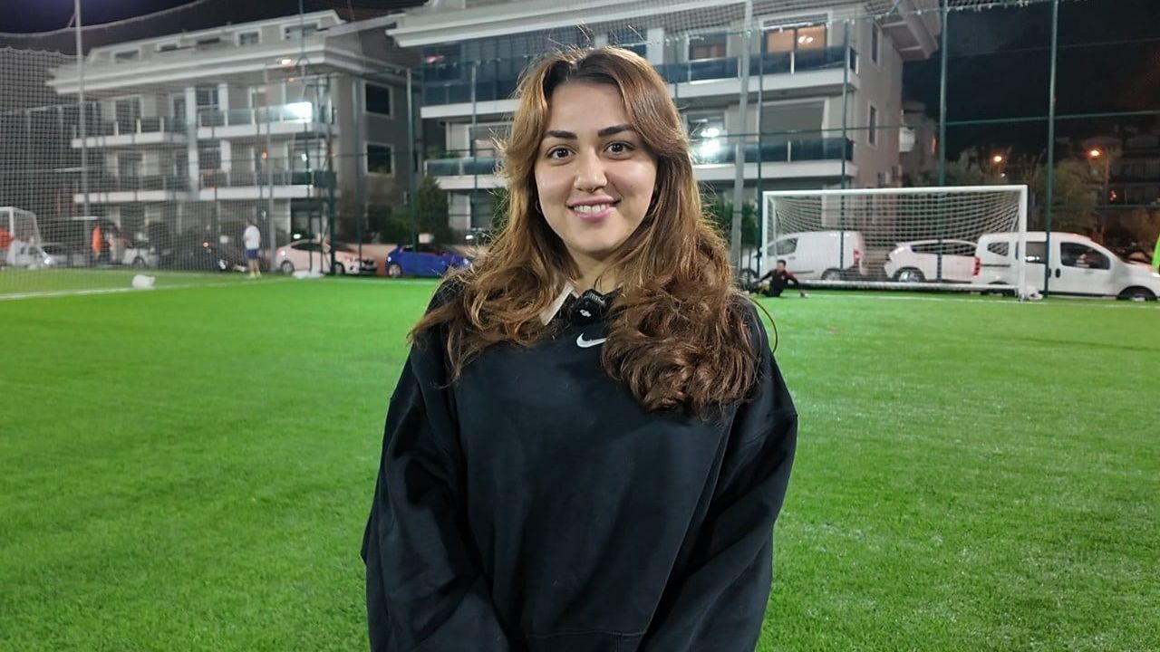 Marmaris'te 9 Yıllık Kadın Futbol Geleneği: Haftalık Halı Saha Buluşmaları