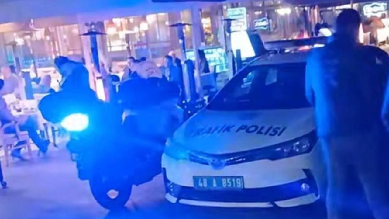 Marmaris'te restorana silahlı saldırı: 2 zanlı Aydın'da yakalandı, olay anı kamerada