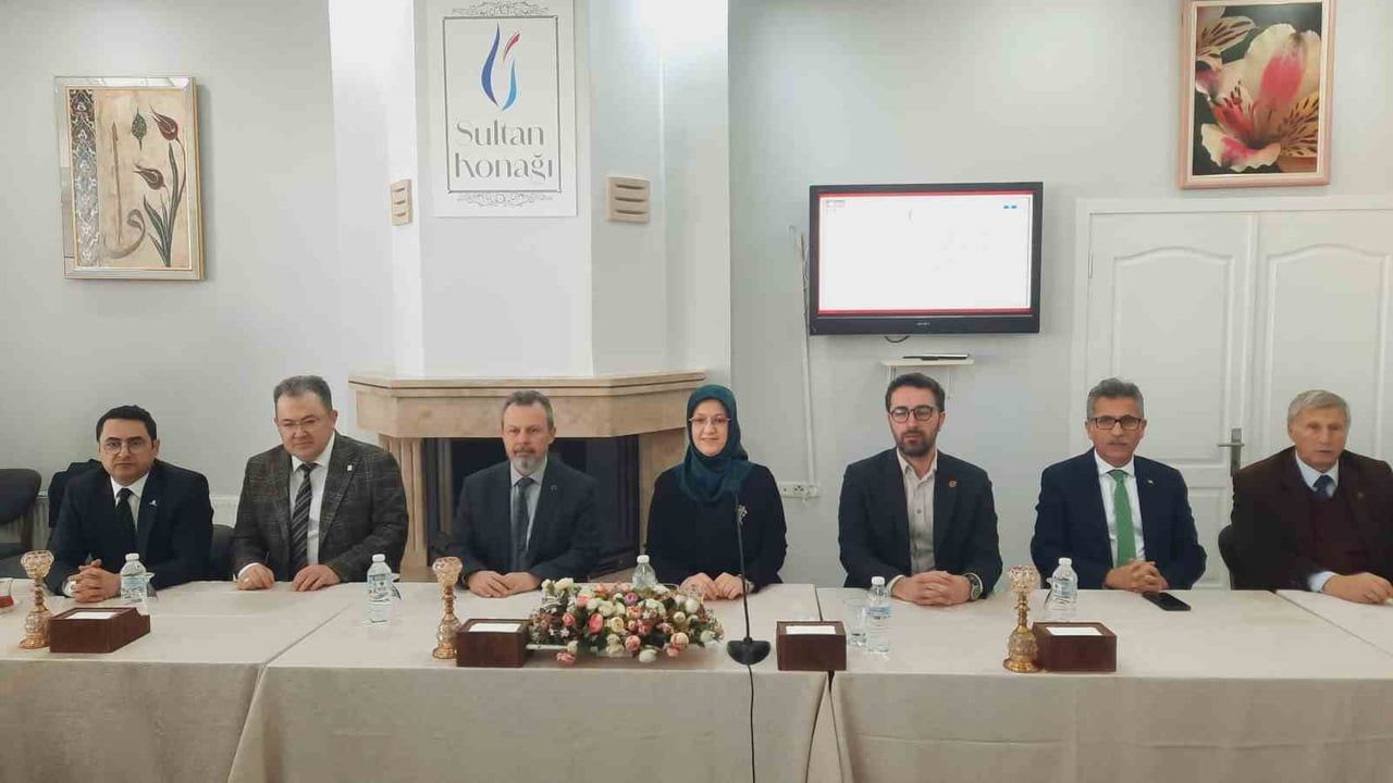 MCBÜ'de iki yılda akademik, dijital ve uygulamalı eğitimde hızlı ilerleme