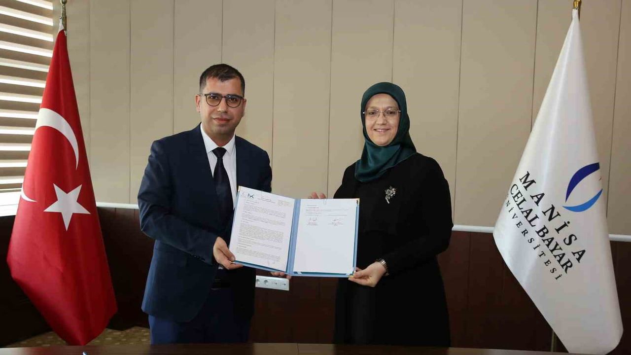 MCBÜ, Dijital Kampüs MXI ile Dijital Yoklama Sistemini uygulamaya alıyor