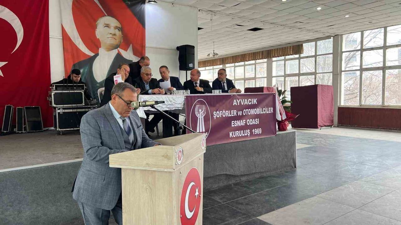 Mehmet Solak yeniden Ayvacık Şoförler ve Otomobilciler Esnaf Odası Başkanı seçildi