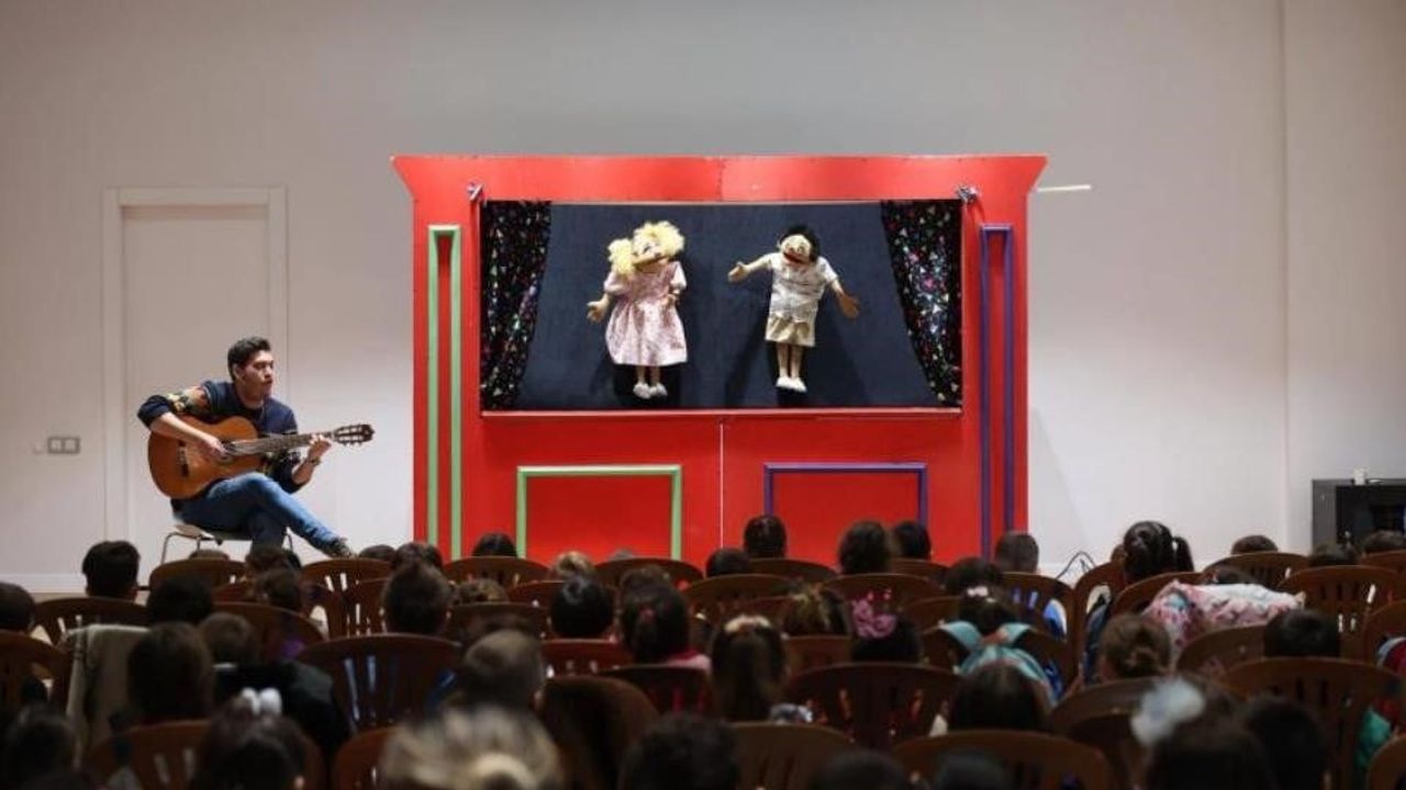 Merkezefendi Kent Tiyatrosu'nun Ocak Ayı Oyun Takvimi Açıklandı