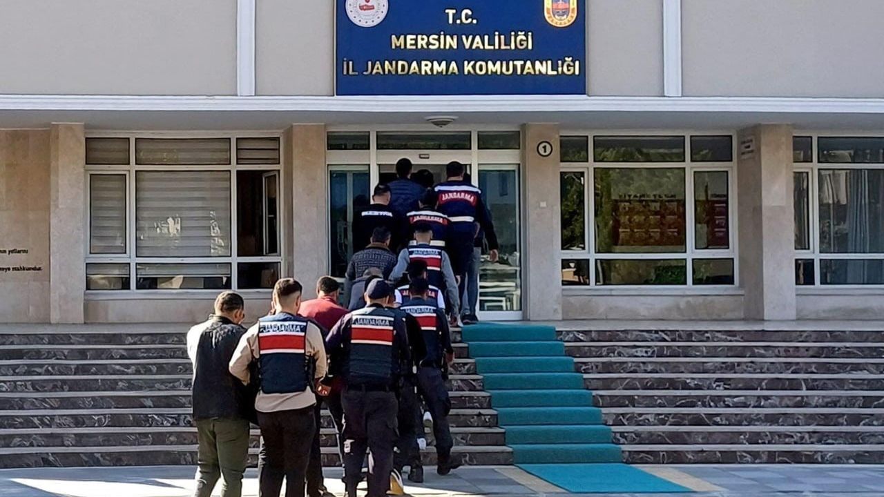 Mersin'de çeşitli suçlardan aranan 42 kişi yakalandı