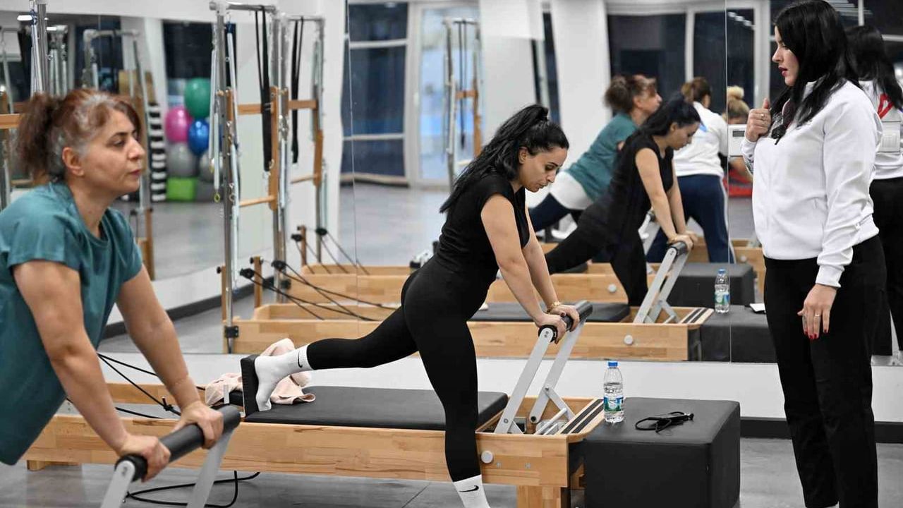 Mersin’de ücretsiz reformer pilates kurslarıyla kadınlar bedenen ve ruhen güçleniyor