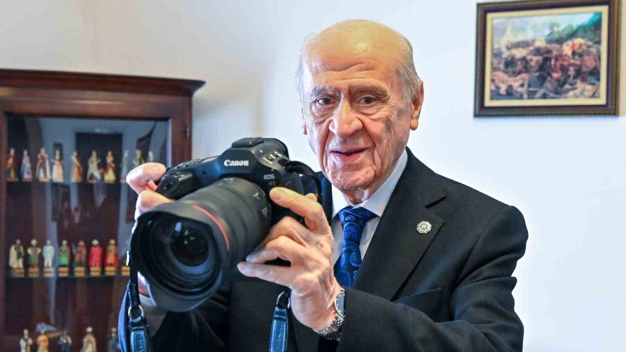 MHP Lideri Bahçeli, TFMD Heyetini Kabul Etti; Basın Fotoğrafçılığının Sorunları TBMM'ye Taşınacak