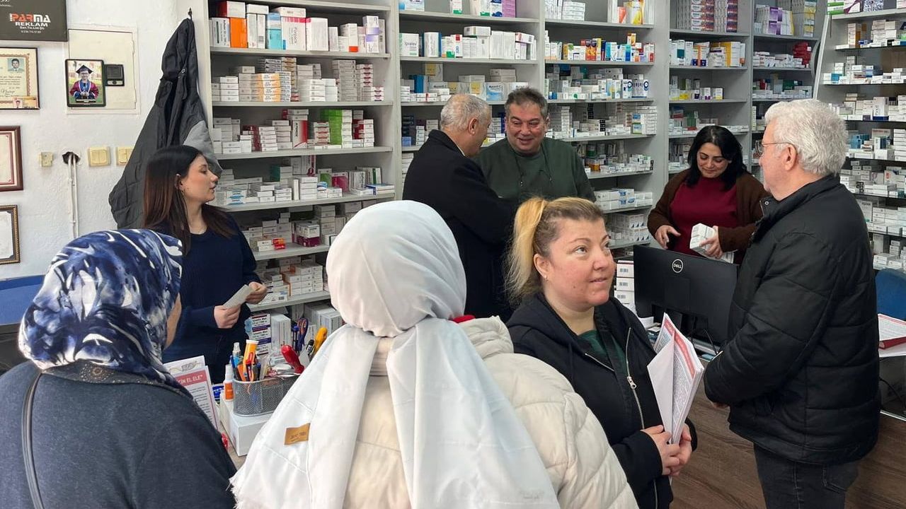 MHP Salihli'de 'Hayırlı Günler Komşum' ziyaretleri sürüyor