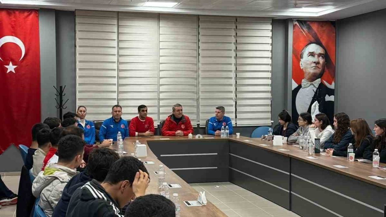 Milli oryantiringciler Muğla'da kampta hazırlıklarını sürdürüyor