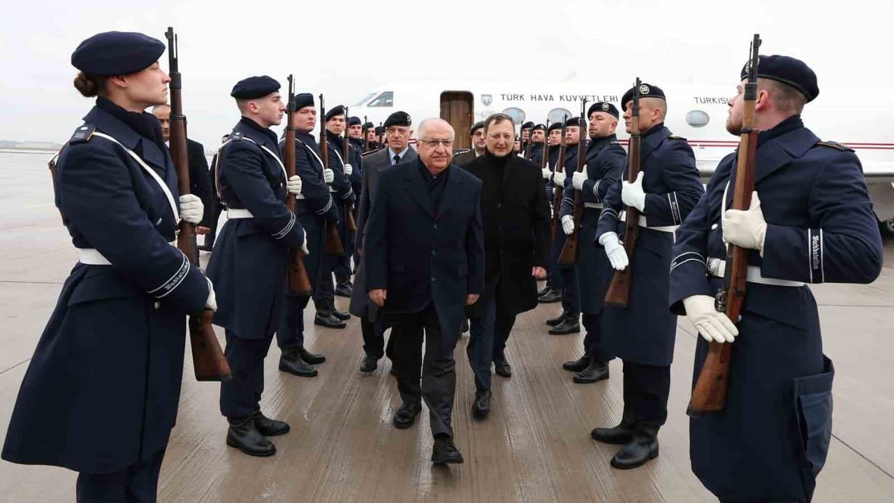 Milli Savunma Bakanı Yaşar Güler, Almanya’nın Başkenti Berlin’e Geldi