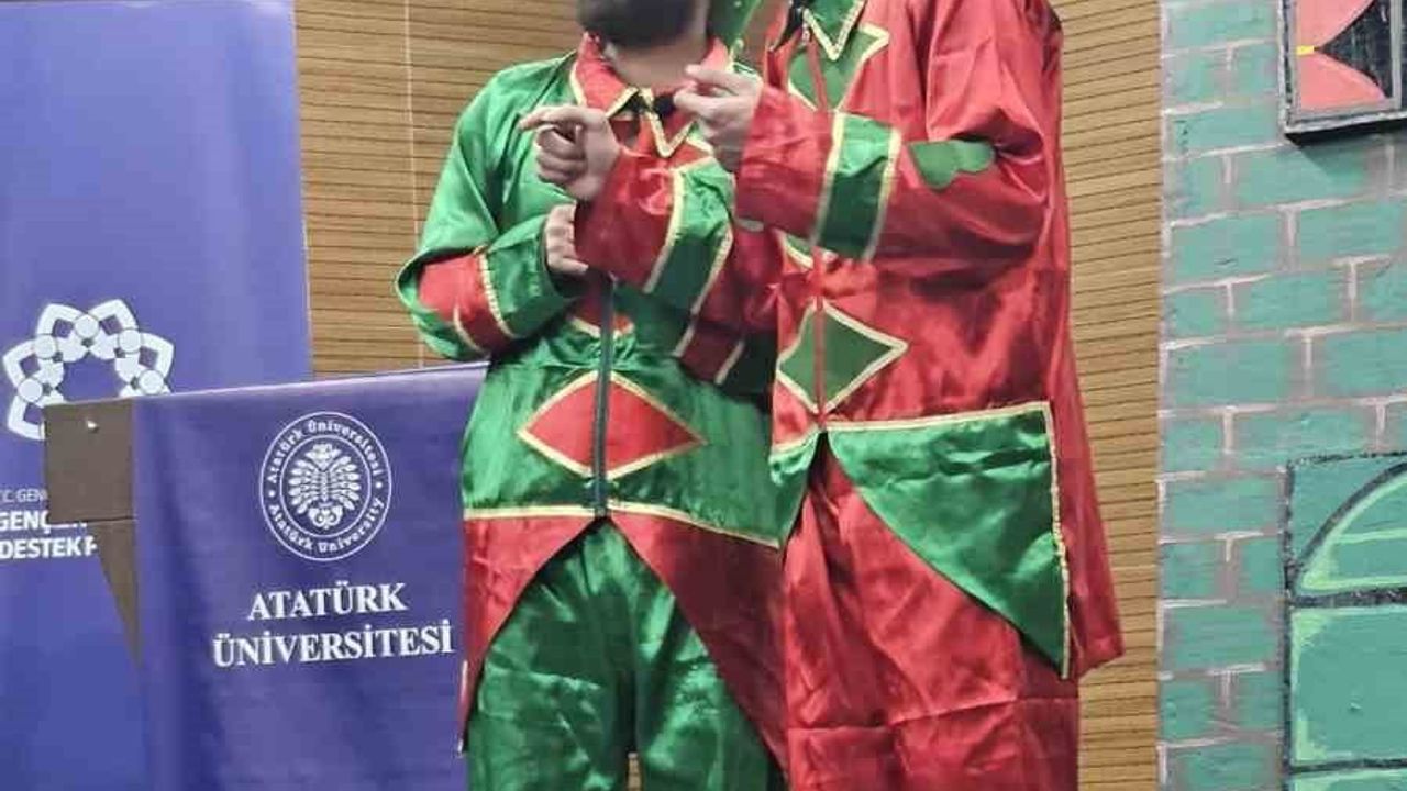 Milli Teknoloji Hamlesi 'Karagöz ve Hacivat' ile Tortum'da İlkokul Öğrencileriyle Buluştu