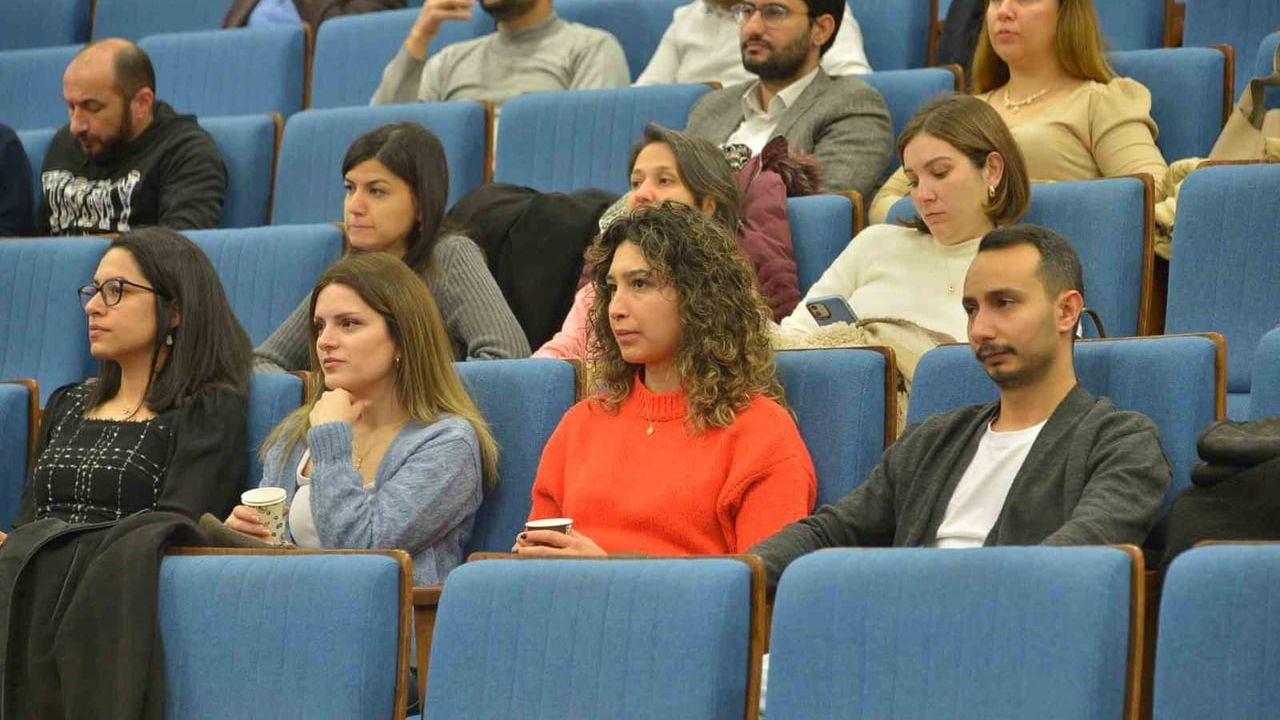 MSKÜ’de Uzmanlara Yönelik Bağımlılıkla Mücadele Eğitimi: Kurumlararası İş Birliğini Güçlendirme ve Bilimsel Yaklaşımlar