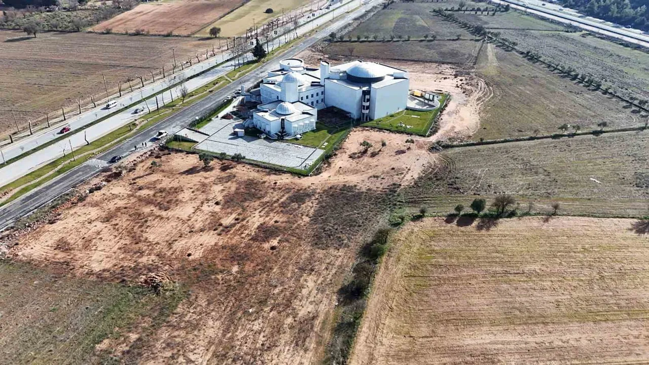 Muğla Büyükşehir Belediyesi 934 ağaç dikerek yeşil alanları güçlendiriyor