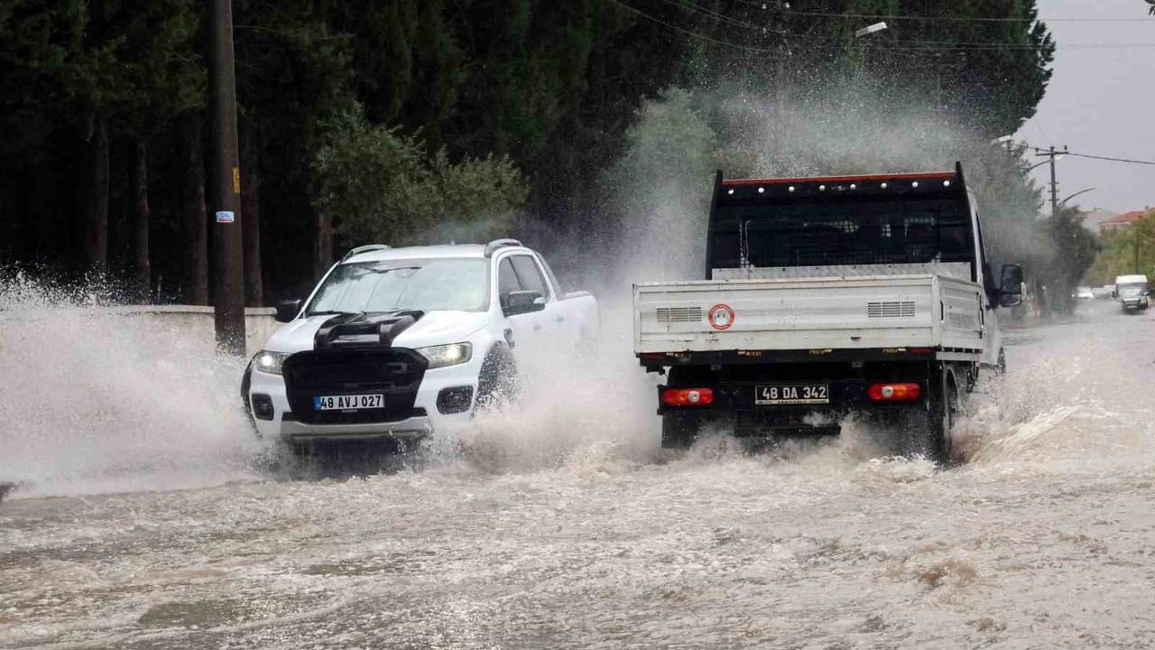 Muğla'da Cumartesi Yerel Kuvvetli Sağanak Bekleniyor — Meteoroloji Uyarısı