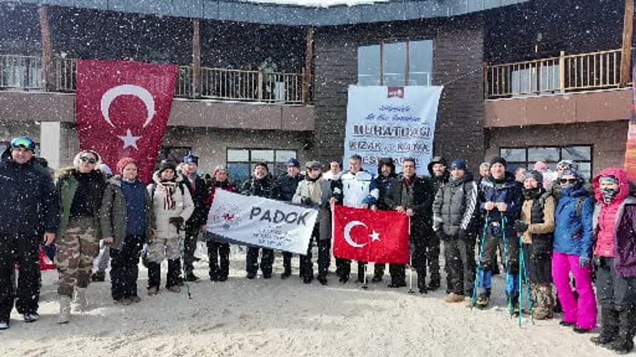 Murat Dağı Kızak ve Kayak Festivali: Kütahya Gediz'de on binlerce katılımla ilk şölen