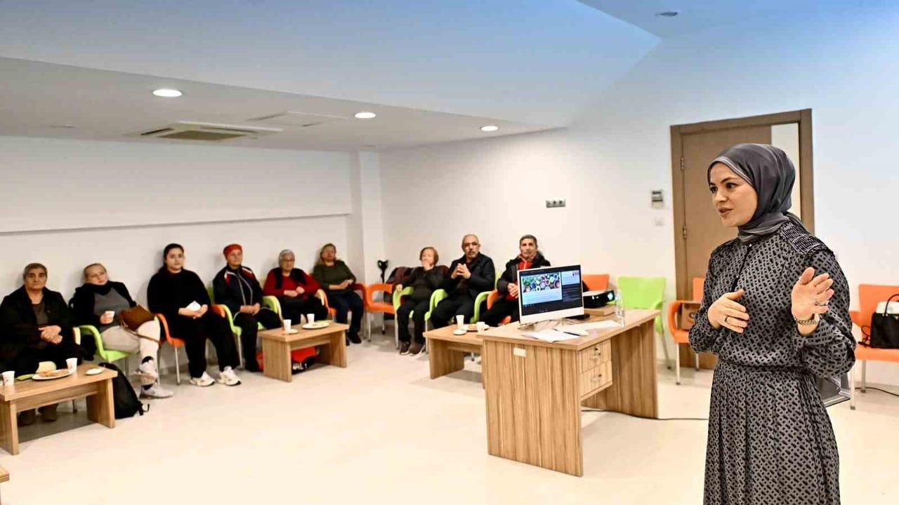 Muratpaşa Belediyesi Parkinson Akademi: Yaşam Tarzı Tıbbı ve Parkinson’da Günlük Yaşam eğitimi