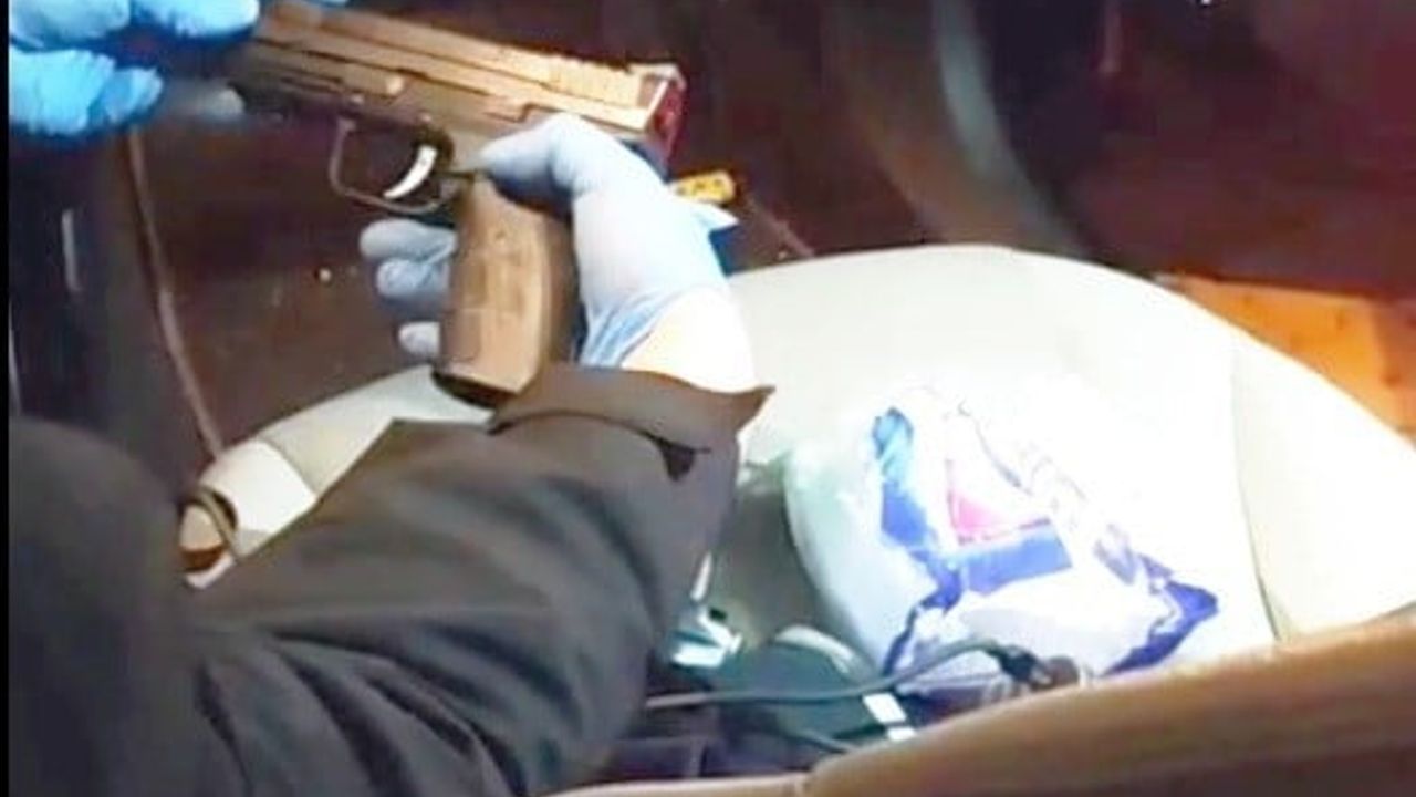 Nevşehir'de araçtaki gizli bölmede ruhsatsız tabanca bulundu