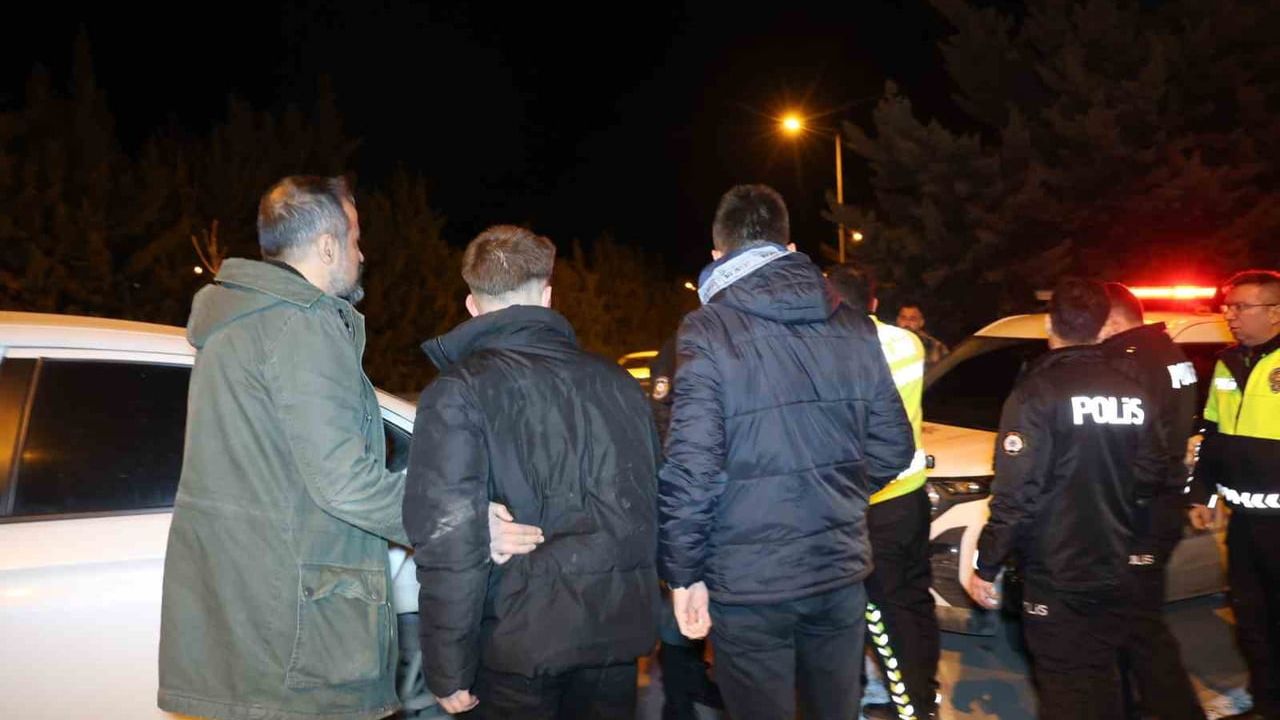 Nevşehir'de dur ihtarına uymayan 15 yaşındaki sürücü yakalandı, 122 bin lira ceza kesildi