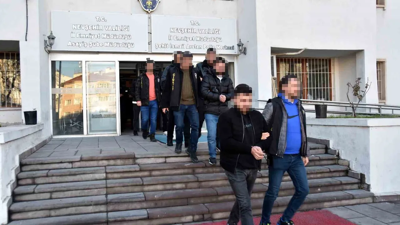 Nevşehir'de kendilerini polis ve savcı olarak tanıtan şebekeye operasyon: 11 gözaltı, 6 tutuklama