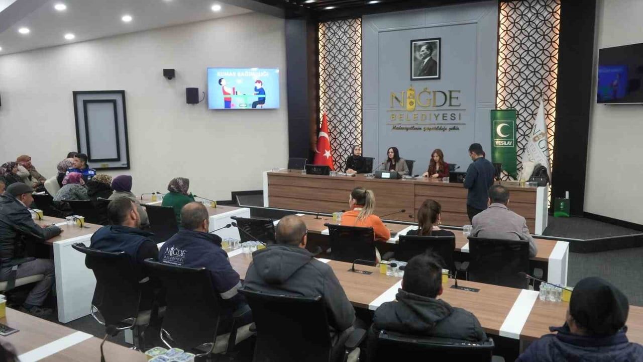 Niğde Belediyesi personeline YEDAM iş birliğiyle 'sanal kumar' farkındalık eğitimi