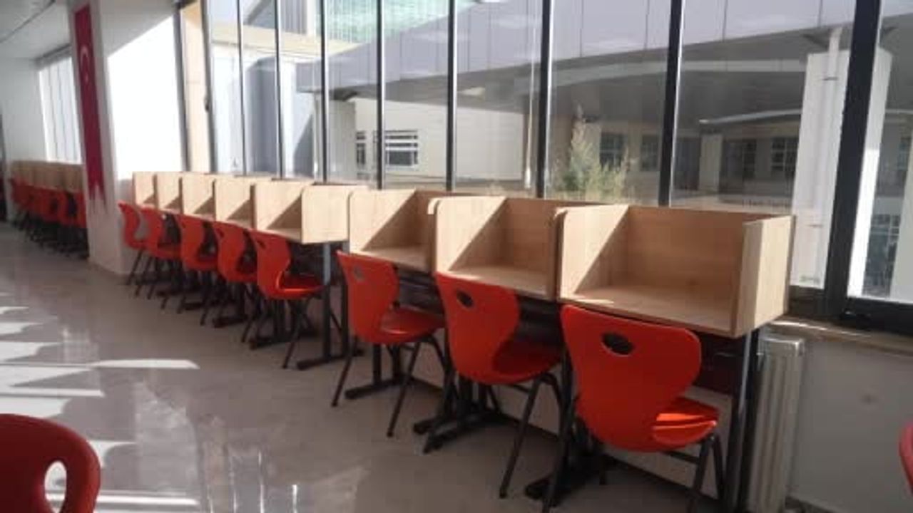 Niğde'de Gül Sinem Dönertaş anısına kütüphane açıldı — Tıp öğrencilerine eğitim desteği