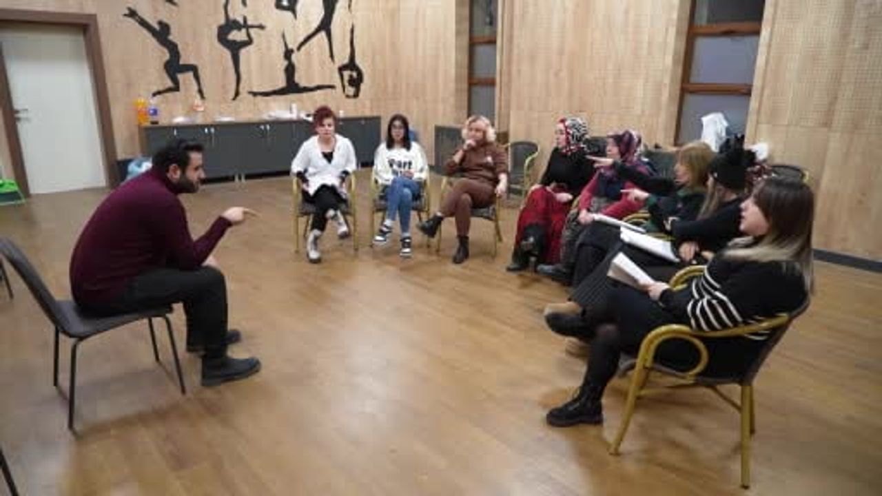 Niğde'de tiyatroyla başlayan yolculuk: 57 yaşındaki Kadriye Şenel dizi setine uzandı