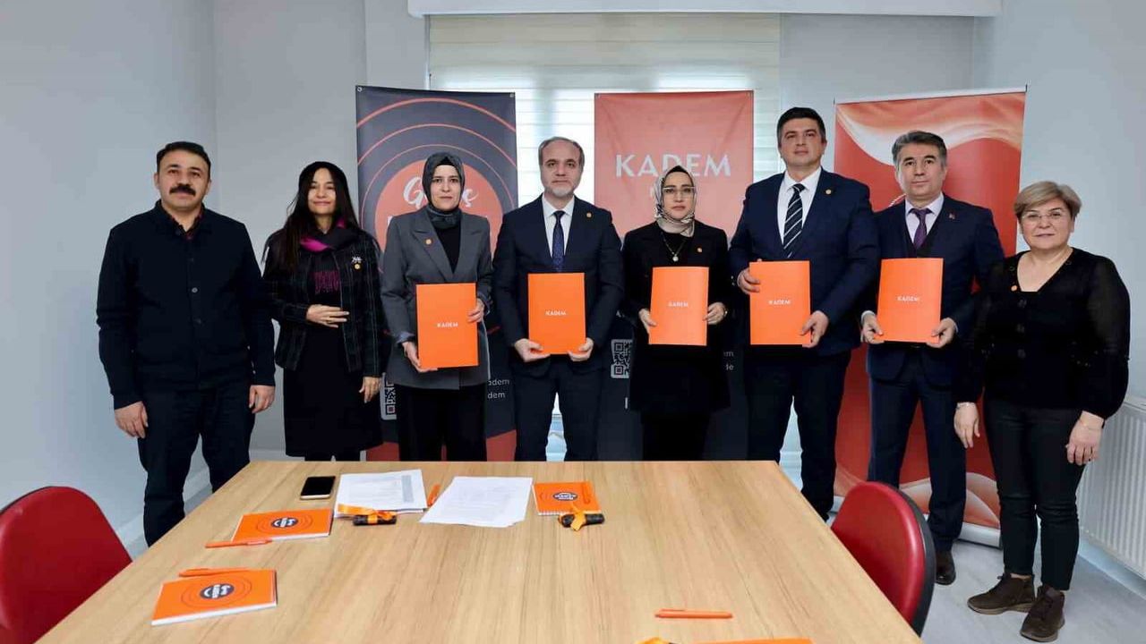 Niğde Ömer Halisdemir Üniversitesi ve KADEM 'Sürdürülebilir Yaşam İçin Harekete Geç' Projesi İçin İş Birliği Protokolü İmzaladı