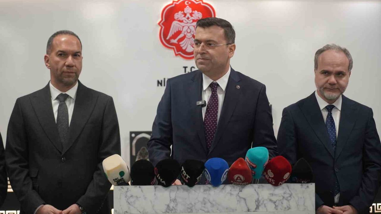 Niğde Valisi Nedim Akmeşe göreve başladı