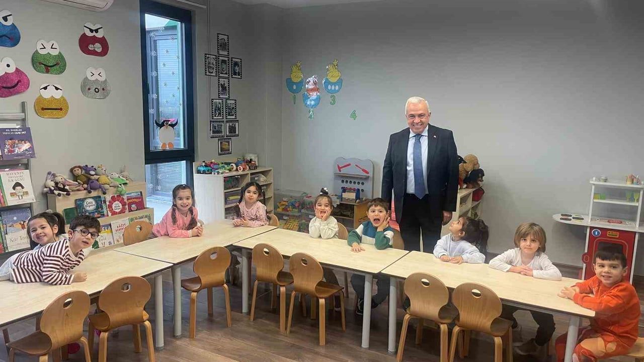 Nilüfer’de gece kreşi başlıyor: Gece mesaisindeki anne babalara destek