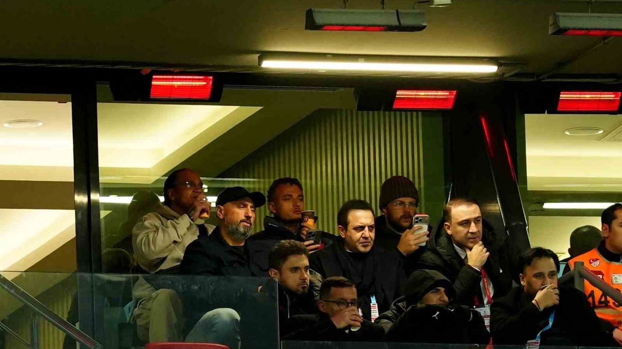 Noa Lang tribünden izledi: Galatasaray'ın yeni transferi Fatih Karagümrük maçında kadroda yok