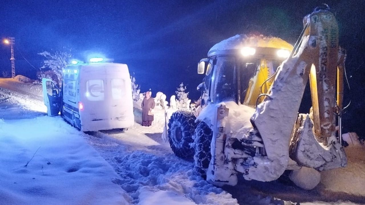 Ordu’da 24 saatte 510 mahalle yolu ulaşıma açıldı